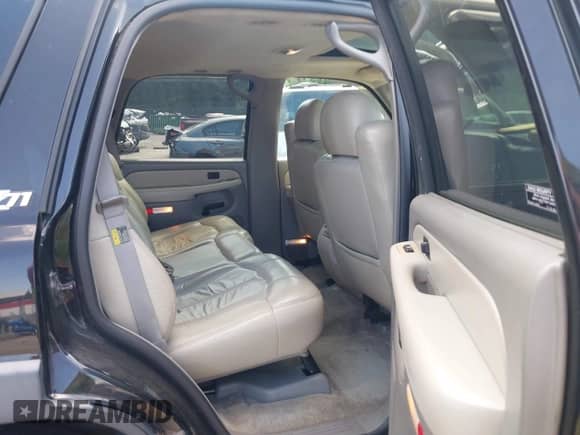 2002 Chevrolet Tahoe Z71 с VIN 1GNEK13Z62R175956, выставлен на аукционе IAAI как лот 42971003 с пробегом 303 552 миль миль и . История ставок и продаж доступна на DreamBid. Изображение 8.