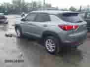 2023 Chevrolet TrailBlazer LS z VIN KL79MMS2XPB008233, wystawiony jako IAAI lot #42853018 z przebiegiem 21 766 mil mil oraz . Historia ofert i sprzedaży dostępna na DreamBid. Obrazek 3.