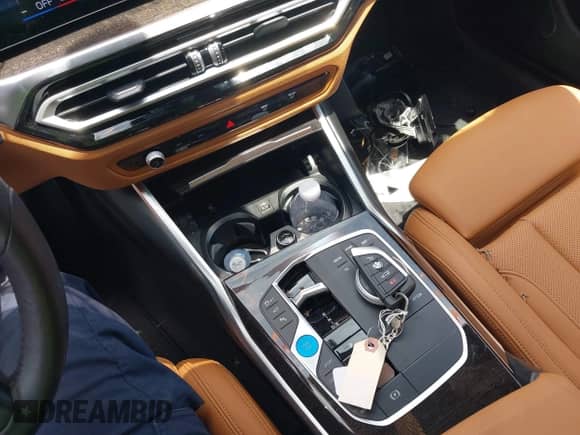 2024 BMW i4 eDrive35 with VIN WBY43AW02RFT28227, listed as a IAAI auction lot 42575022 with 5,015 mi miles and . Bid and sale history available at DreamBid. Image 11.