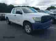 2012 Toyota Tundra z VIN 5TFRU5F10CX026554, wystawiony jako IAAI lot #43010233 z przebiegiem 221 656 mil mil oraz . Historia ofert i sprzedaży dostępna na DreamBid. Obrazek 1.