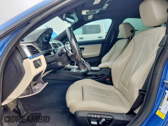 2018 BMW 4 Series 430i с VIN WBA4J1C58JBM11323, выставлен на аукционе Copart как лот 71697105 с пробегом 131 915 миль миль и Списание • Salvage title. История ставок и продаж доступна на DreamBid. Изображение 7.