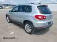 2009 Volkswagen Tiguan S с VIN WVGAV75N19W508048, выставлен на аукционе IAAI как лот 42754273 с пробегом 84 535 миль миль и . История ставок и продаж доступна на DreamBid. Изображение 3.