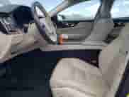 2021 Volvo S60 Momentum z VIN 7JR102FK9MG096461, wystawiony jako Copart lot #51518485 z przebiegiem 39 801 mil mil oraz Szkoda całkowita • Salvage title. Historia ofert i sprzedaży dostępna na DreamBid. Obrazek 7.