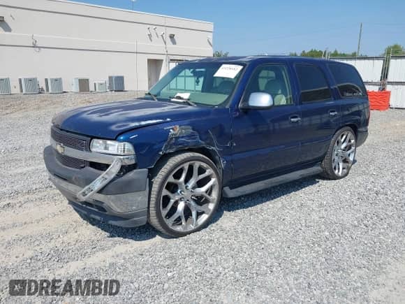 2001 Chevrolet Tahoe LS с VIN 1GNEC13T21R113039, выставлен на аукционе IAAI как лот 43256521 с пробегом 352 049 миль миль и . История ставок и продаж доступна на DreamBid. Изображение 2.