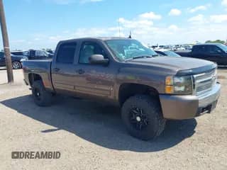 2008 Chevrolet Silverado 1500 1LT with VIN 2GCEK13M181166368, listed as a IAAI auction lot 43259363 with 201,774 mi miles and . Bid and sale history available at DreamBid. Image 1.