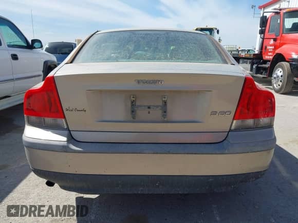 2001 Volvo S60 с VIN YV1RS61RX12066606, выставлен на аукционе IAAI как лот 41801626 с пробегом 161 504 миль миль и . История ставок и продаж доступна на DreamBid. Изображение 16.