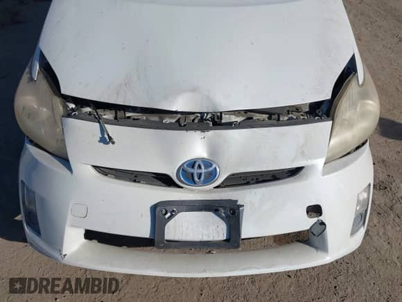 2011 Toyota Prius III with VIN JTDKN3DU3B0300465, listed as a IAAI auction lot 43512943 with 267,160 mi miles and . Bid and sale history available at DreamBid. Image 6.