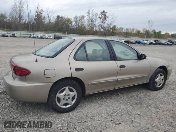 2005 Chevrolet Cavalier с VIN 1G1JC52F257133733, выставлен на аукционе Copart как лот 86984065 с пробегом 126 785 миль миль и Списание • Salvage title. История ставок и продаж доступна на DreamBid. Изображение 3.