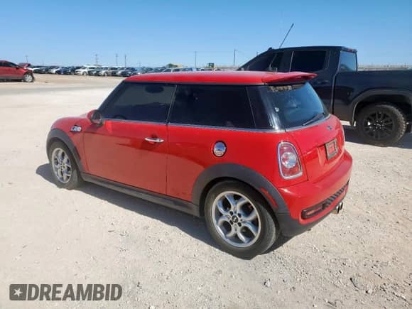 2012 MINI Hardtop S с VIN WMWSV3C56CTY28508, выставлен на аукционе Copart как лот 57434945 с пробегом 104 182 миль миль и Чистый • Clean title. История ставок и продаж доступна на DreamBid. Изображение 2.