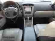 2013 Lexus IS 250 z VIN JTHBF5C24D5186845, wystawiony jako Copart lot #70023525 z przebiegiem 164 505 mil mil oraz Szkoda całkowita • Salvage title. Historia ofert i sprzedaży dostępna na DreamBid. Obrazek 8.