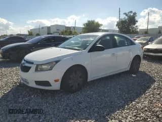 2014 Chevrolet Cruze LS with VIN 1G1PA5SHXE7304374, listed as a Copart auction lot 82681075 with 153,392 mi miles and Salvage title. Bid and sale history available at DreamBid. Image 1.