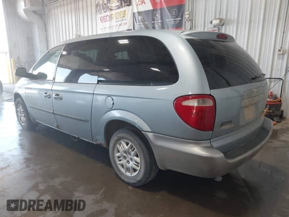 2003 Dodge Caravan Sport with VIN 2D4GP44R63R337716, listed as a IAAI auction lot 42767821 with 200,881 mi miles and . Bid and sale history available at DreamBid. Image 3.