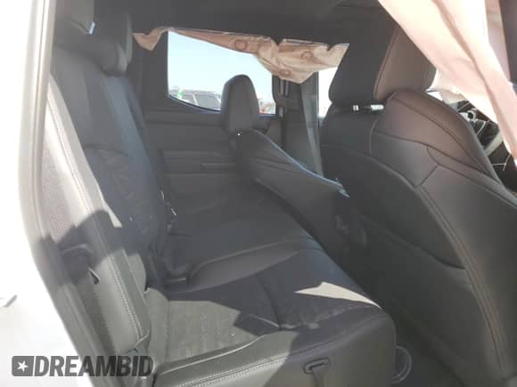 2024 Toyota Tacoma SR5 with VIN 3TMLB5JN4RM050957, listed as a Copart auction lot 71130595 with 1,873 mi miles and Salvage title. Bid and sale history available at DreamBid. Image 10.