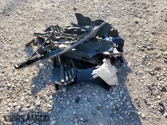 2015 Hyundai Veloster z VIN KMHTC6AD4FU245065, wystawiony jako Copart lot #68655815 z przebiegiem 120 922 mil mil oraz Szkoda całkowita • Salvage title. Historia ofert i sprzedaży dostępna na DreamBid. Obrazek 12.