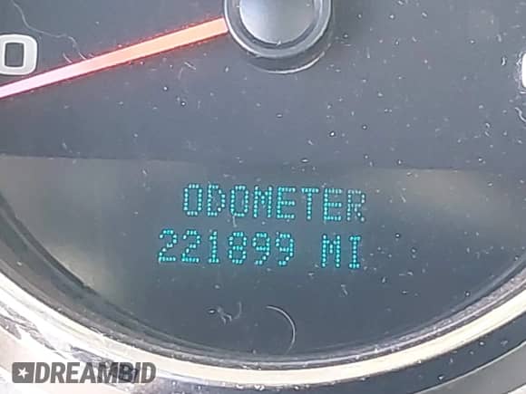 2009 Chevrolet Silverado 2500HD z VIN 1GBHC49K39E158939, wystawiony jako IAAI lot #41775789 z przebiegiem 221 899 mil mil oraz . Historia ofert i sprzedaży dostępna na DreamBid. Obrazek 16.