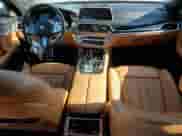 2020 BMW 7 Series 750i xDrive z VIN WBA7U2C00LGJ59569, wystawiony jako Copart lot #68876245 z przebiegiem 90 422 mil mil oraz Szkoda całkowita • Salvage title. Historia ofert i sprzedaży dostępna na DreamBid. Obrazek 8.