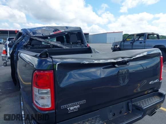 2021 Ram 1500 Big Horn with VIN 1C6SRFMT4MN663514, listed as a IAAI auction lot 42419526 with 47,568 mi miles and . Bid and sale history available at DreamBid. Image 17.