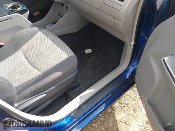 2016 Toyota Prius Two z VIN JTDZN3EU6GJ052551, wystawiony jako IAAI lot #42731714 z przebiegiem 104 450 mil mil oraz . Historia ofert i sprzedaży dostępna na DreamBid. Obrazek 5.