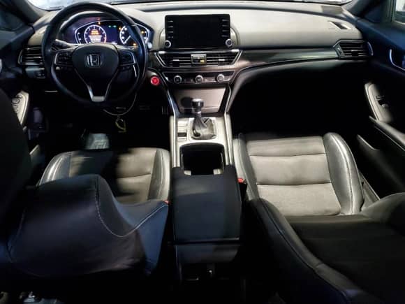 2018 Honda Accord Sport with VIN 1HGCV2E38JA019325, listed as a Copart auction lot 44973995 with 124,676 mi miles and Salvage title. Bid and sale history available at DreamBid. Image 8.