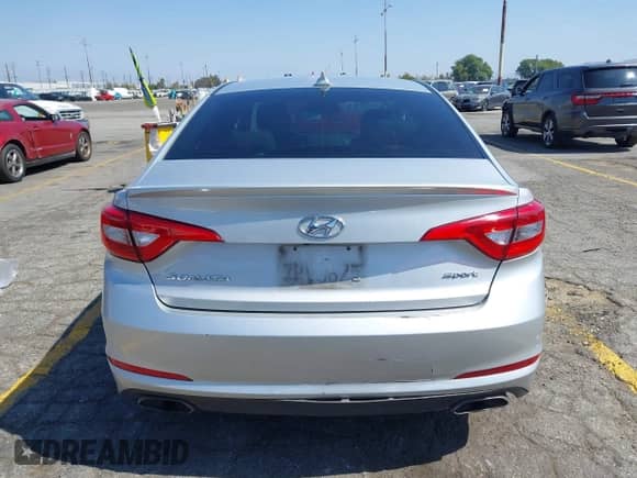 2016 Hyundai Sonata Sport с VIN 5NPE34AF2GH332896, выставлен на аукционе IAAI как лот 43342067 с пробегом 104 734 миль миль и . История ставок и продаж доступна на DreamBid. Изображение 17.