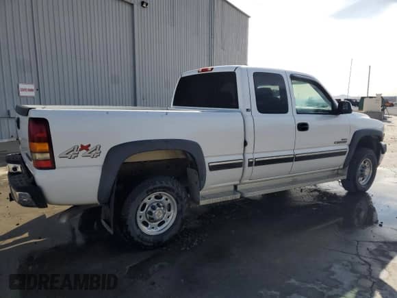 2002 Chevrolet Silverado 2500HD LT с VIN 1GCHK29112E146160, выставлен на аукционе Copart как лот 52944265 с пробегом 185 294 миль миль и Списание • Salvage title. История ставок и продаж доступна на DreamBid. Изображение 3.