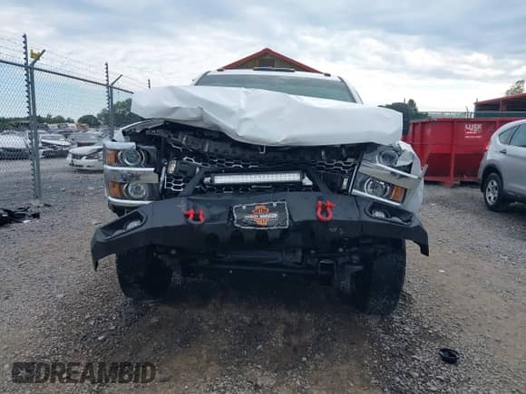 2019 Chevrolet Silverado 2500HD Work Truck z VIN 1GC1KREG3KF225232, wystawiony jako IAAI lot #43136892 z przebiegiem 53 675 mil mil oraz . Historia ofert i sprzedaży dostępna na DreamBid. Obrazek 13.