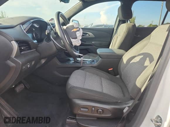 2023 Chevrolet Traverse LT Cloth с VIN 1GNERGKW8PJ140959, выставлен на аукционе Copart как лот 70248425 с пробегом 32 210 миль миль и Списание • Salvage title. История ставок и продаж доступна на DreamBid. Изображение 7.