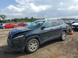 2014 Jeep Cherokee Latitude с VIN 1C4PJMCB5EW177759, выставлен на аукционе Copart как лот 81013045 с пробегом 141 691 миль миль и Списание • Salvage title. История ставок и продаж доступна на DreamBid. Изображение 1.