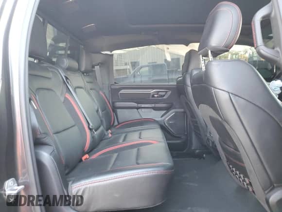 2022 Ram 1500 TRX z VIN 1C6SRFU97NN269348, wystawiony jako Copart lot #86330345 z przebiegiem 104 965 mil mil oraz Szkoda całkowita • Salvage title. Historia ofert i sprzedaży dostępna na DreamBid. Obrazek 10.