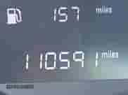 2018 Chevrolet Sonic LS z VIN 1G1JB5SH4J4116481, wystawiony jako IAAI lot #42750673 z przebiegiem 110 591 mil mil oraz . Historia ofert i sprzedaży dostępna na DreamBid. Obrazek 16.