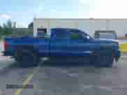 2017 GMC Sierra 1500 z VIN 1GTV2LEC4HZ381265, wystawiony jako IAAI lot #43525619 z przebiegiem 129 726 mil mil oraz . Historia ofert i sprzedaży dostępna na DreamBid. Obrazek 13.