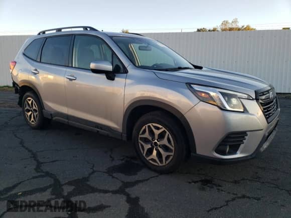 2023 Subaru Forester Premium z VIN JF2SKAECXPH419272, wystawiony jako Copart lot #85388165 z przebiegiem 89 187 mil mil oraz Czysty tytuł • Clean title. Historia ofert i sprzedaży dostępna na DreamBid. Obrazek 4.