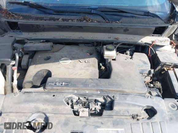 2013 Nissan Pathfinder SV with VIN 5N1AR2MNXDC647789, listed as a IAAI auction lot 42697492 with 210,991 mi miles and . Bid and sale history available at DreamBid. Image 10.