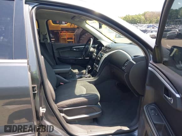 2012 Chevrolet Traverse 1LT z VIN 1GNKVGED9CJ277606, wystawiony jako IAAI lot #42864068 z przebiegiem 139 446 mil mil oraz . Historia ofert i sprzedaży dostępna na DreamBid. Obrazek 5.