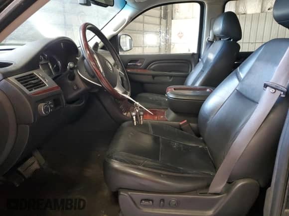 2012 Cadillac Escalade Premium with VIN 1GYS4CEF9CR299607, listed as a Copart auction lot 50226185 with 206,883 mi miles and Salvage title. Bid and sale history available at DreamBid. Image 7.