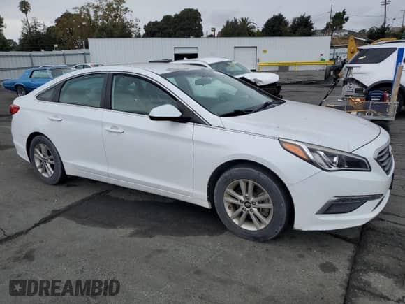 2015 Hyundai Sonata SE с VIN 5NPE24AF2FH229883, выставлен на аукционе Copart как лот 85949755 с пробегом 106 252 миль миль и Чистый • Clean title. История ставок и продаж доступна на DreamBid. Изображение 4.