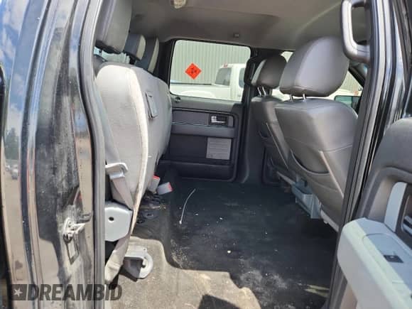 2013 Ford F-150 XL с VIN 1FTFW1EF4DFA80370, выставлен на аукционе Copart как лот 64759655 с пробегом 258 677 миль миль и Списание • Salvage title. История ставок и продаж доступна на DreamBid. Изображение 10.