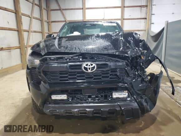 2024 Toyota Tacoma TRD Off Road with VIN 3TMLB5JN8RM005102, listed as a Copart auction lot 89516175 with 22,558 mi miles and Salvage title. Bid and sale history available at DreamBid. Image 5.
