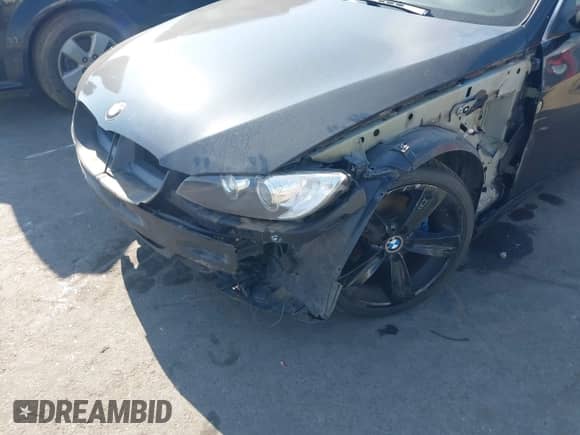 2007 BMW 3 Series 328i z VIN WBAWL13587PX13936, wystawiony jako IAAI lot #43280821 z przebiegiem 141 682 mil mil oraz . Historia ofert i sprzedaży dostępna na DreamBid. Obrazek 6.