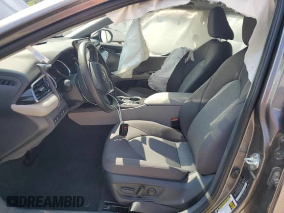 2024 Toyota Camry Hybrid LE with VIN 4T1H31AK1RU627128, listed as a Copart auction lot 61617385 with 28,872 mi miles and Salvage title. Bid and sale history available at DreamBid. Image 7.