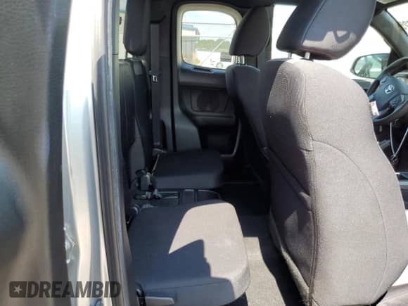 2022 Toyota Tacoma SR z VIN 3TYSZ5AN4NT074178, wystawiony jako Copart lot #67775625 z przebiegiem 20 776 mil mil oraz Szkoda całkowita • Salvage title. Historia ofert i sprzedaży dostępna na DreamBid. Obrazek 10.