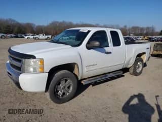 2010 Chevrolet Silverado 1500 LS with VIN 1GCSKREA6AZ212908, listed as a Copart auction lot 87706815 with 182,869 mi miles and Clean title. Bid and sale history available at DreamBid. Image 1.