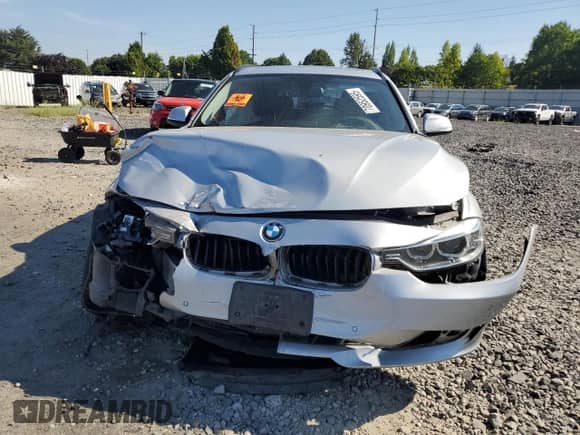 2014 BMW 3 Series 328d xDrive with VIN WBA3K5C51EK300277, listed as a Copart auction lot 70952595 with 125,873 mi miles and Salvage title. Bid and sale history available at DreamBid. Image 5.