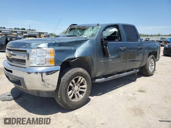 2012 Chevrolet Silverado 1500 LS z VIN 3GCPCREA8CG221292, wystawiony jako Copart lot #54921445 z przebiegiem Nie podano mil oraz Szkoda całkowita • Salvage title. Historia ofert i sprzedaży dostępna na DreamBid. Obrazek 1.