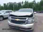 2015 Chevrolet Suburban LT with VIN 1GNSKJKC5FR569101, listed as a IAAI auction lot 42631110 with 183,729 mi miles and . Bid and sale history available at DreamBid. Image 6.