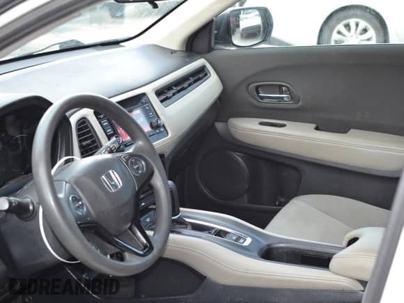 2022 Honda HR-V LX с VIN 3CZRU5H38NM721821, выставлен на аукционе Copart как лот 90275485 с пробегом 72 271 миль миль и Списание • Salvage title. История ставок и продаж доступна на DreamBid. Изображение 7.