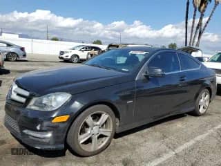 2012 Mercedes-Benz C 250 с VIN WDDGJ4HB3CF886234, выставлен на аукционе Copart как лот 82045185 с пробегом 134 685 миль миль и Списание • Salvage title. История ставок и продаж доступна на DreamBid. Изображение 1.
