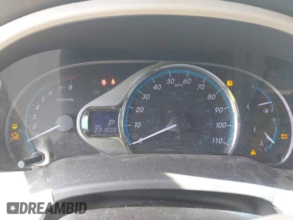 2011 Toyota Sienna XLE AAS with VIN 5TDYK3DC6BS124650, listed as a IAAI auction lot 42695739 with 231,809 mi miles and . Bid and sale history available at DreamBid. Image 7.