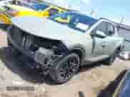 2023 Hyundai Santa Cruz SEL Premium z VIN 5NTJDDAF1PH051282, wystawiony jako IAAI lot #42725019 z przebiegiem 70 082 mil mil oraz . Historia ofert i sprzedaży dostępna na DreamBid. Obrazek 2.