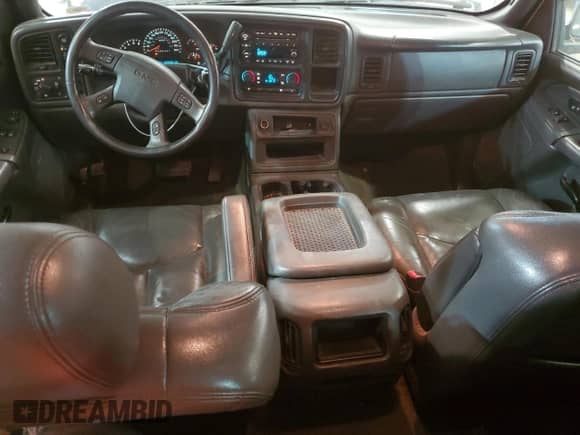 2007 GMC Sierra 1500 SLT с VIN 1GTEK19Z57E195579, выставлен на аукционе Copart как лот 63275354 с пробегом 223 306 миль миль и Списание • Salvage title. История ставок и продаж доступна на DreamBid. Изображение 8.